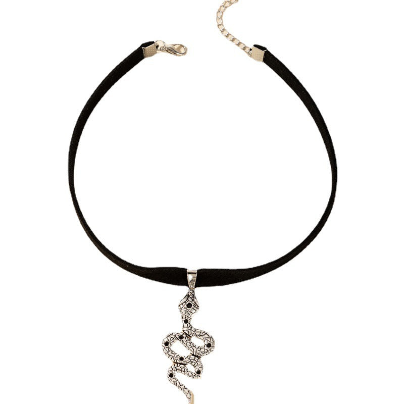 Serpent’s Whisper Choker