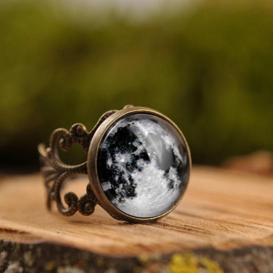 Mystical Moonlight: Enchanting Antiqued Moon Ring
