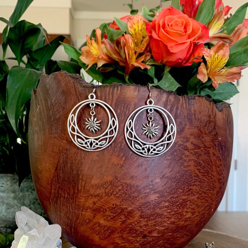 Eternal Sun Knot Jewelry