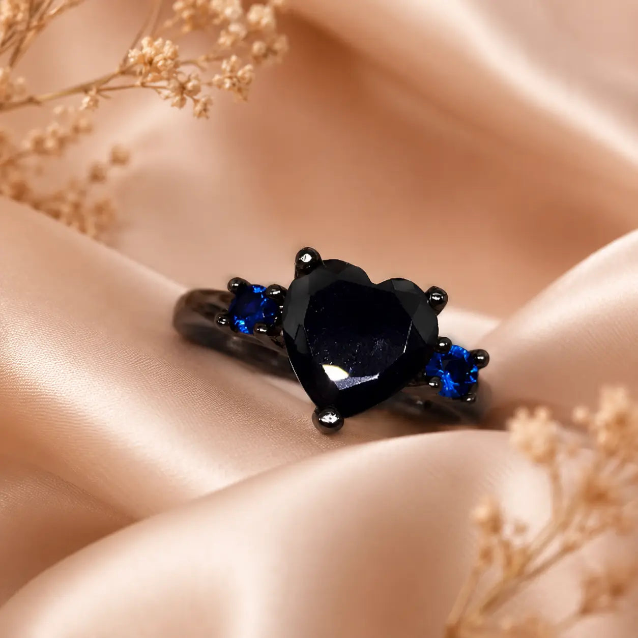 Darkmoon Heart Shadow Ring