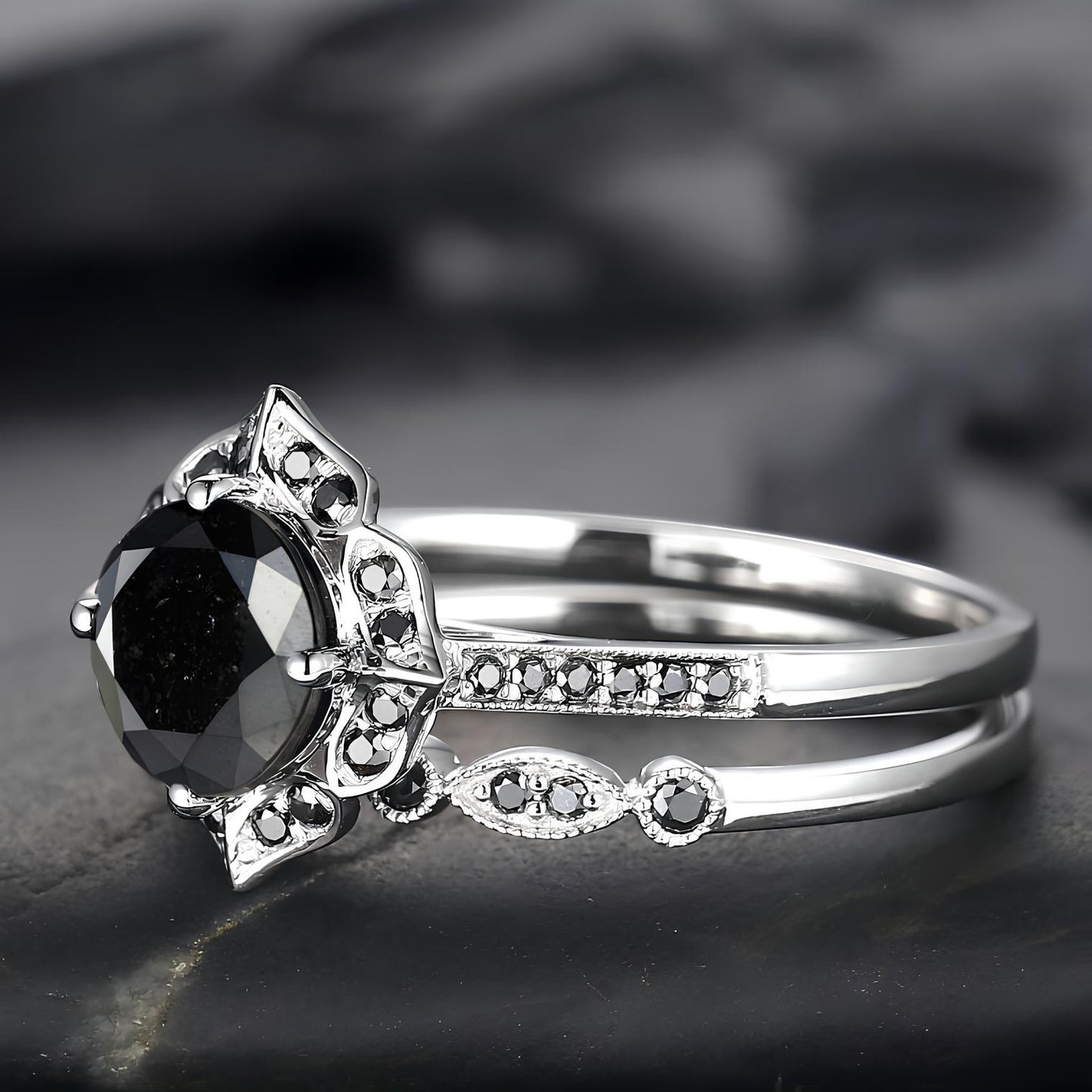 Obsidian Glow Ring Set