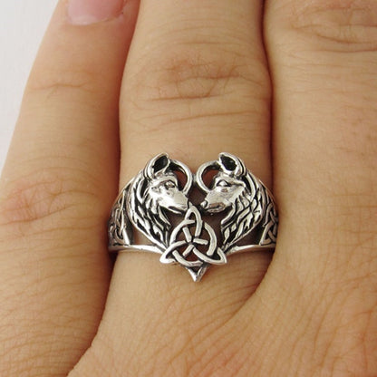 CELTIC TRINITY KNOT LOVE WOLVES RING
