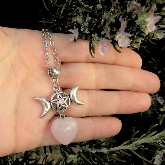 GRATIS hoy: collar de corazón de una diosa