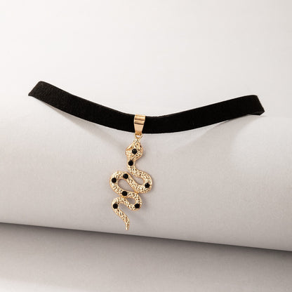 Serpent’s Whisper Choker