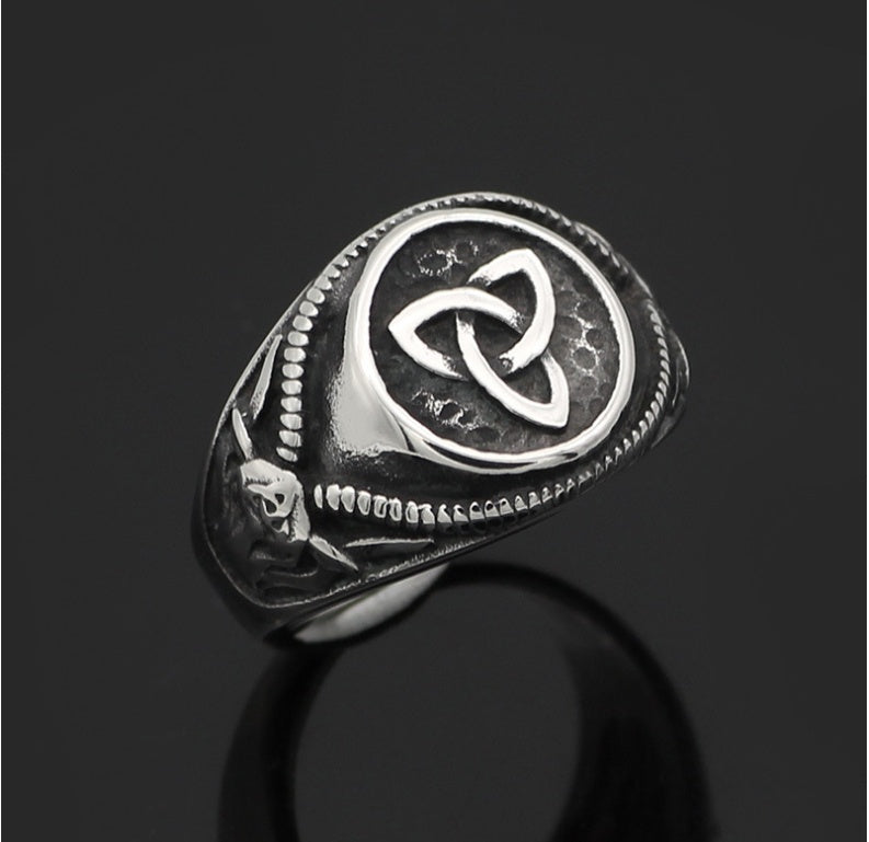 Celtic Triquetra Ring