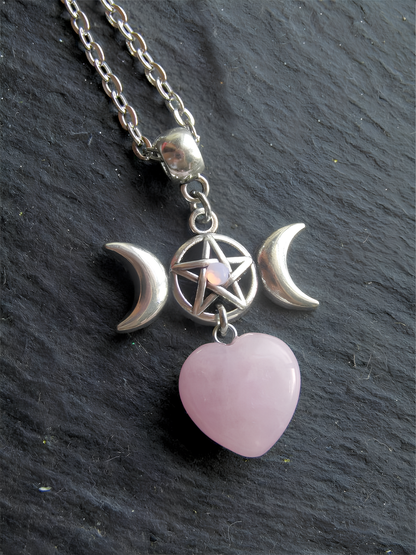 GRATIS hoy: collar de corazón de una diosa