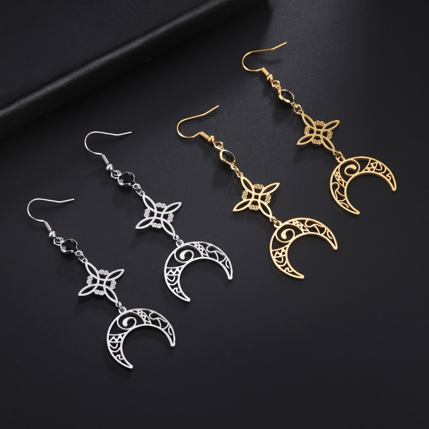 Witch’s Knot Amulet Earrings