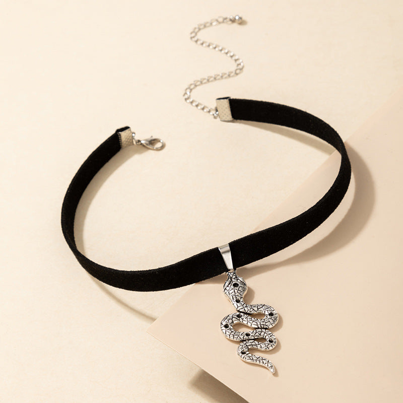 Serpent’s Whisper Choker