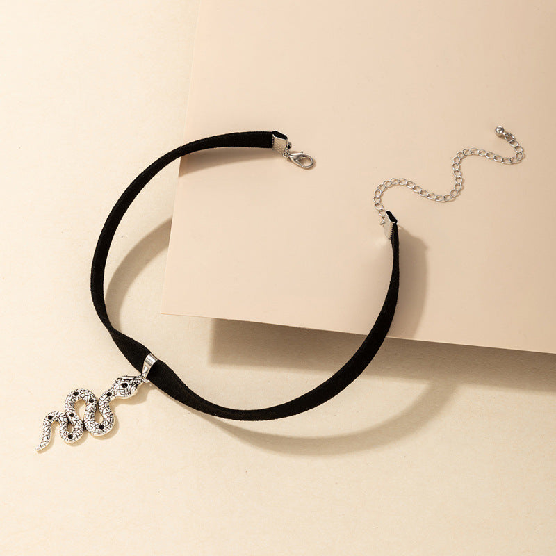 Serpent’s Whisper Choker