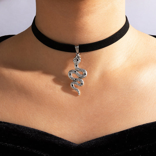 Serpent’s Whisper Choker