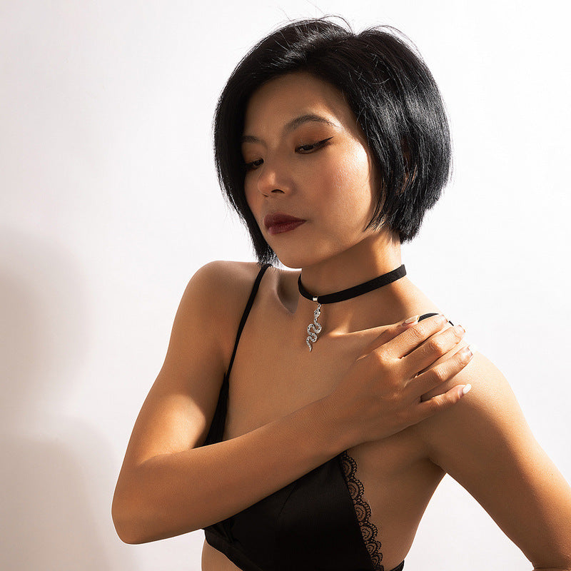 Serpent’s Whisper Choker