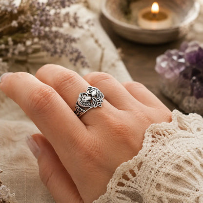 CELTIC TRINITY KNOT LOVE WOLVES RING