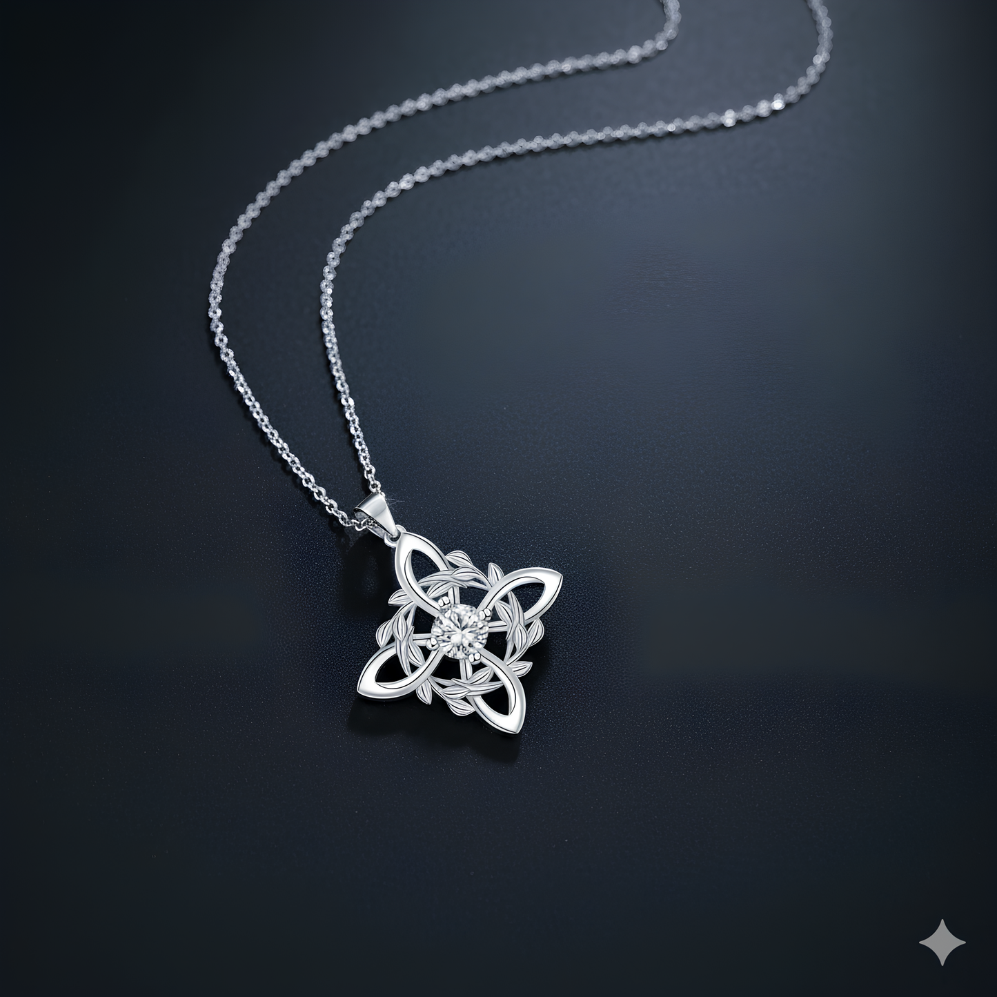 Verdant Witches' Knot Necklace