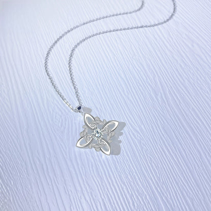 Verdant Witches' Knot Necklace