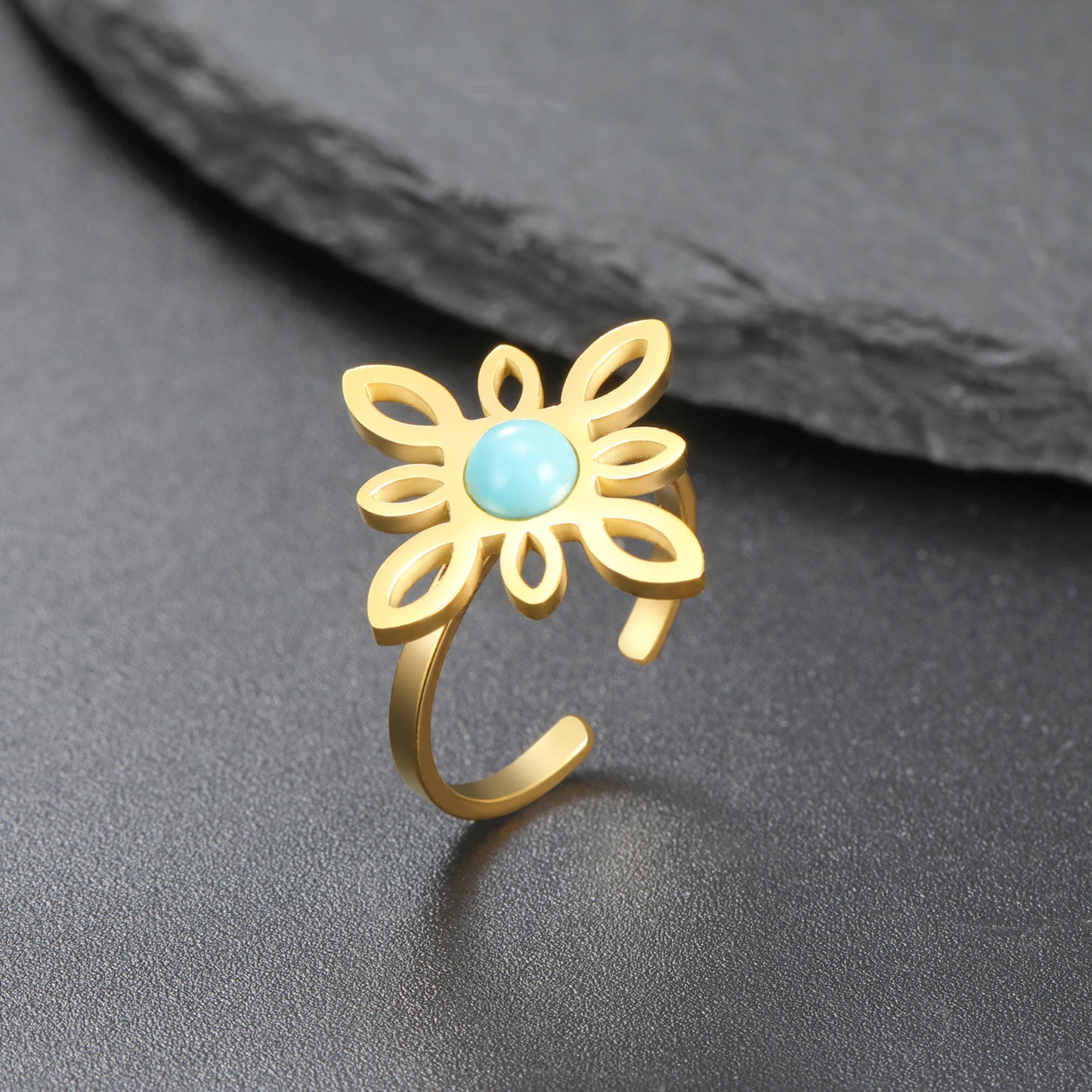 Sacred Witches Knot Bloom Ring
