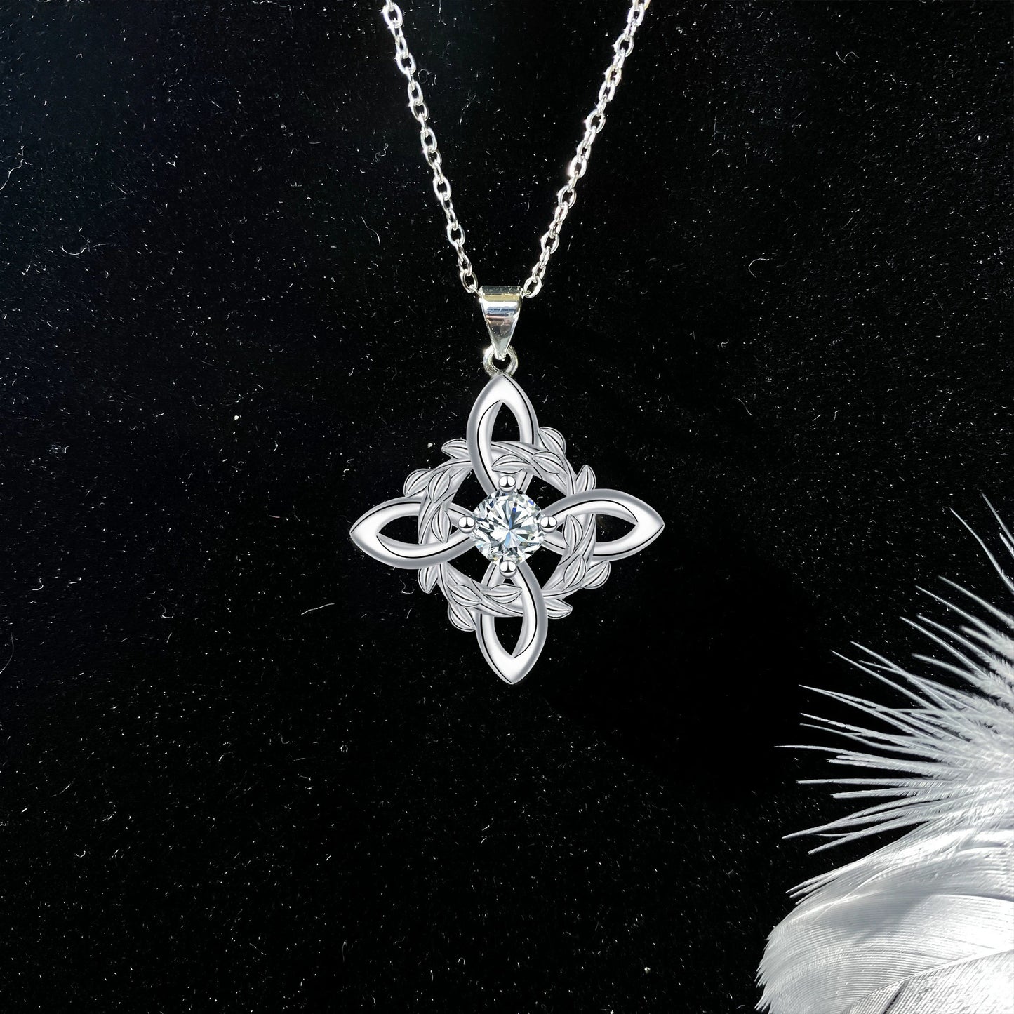 Verdant Witches' Knot Necklace