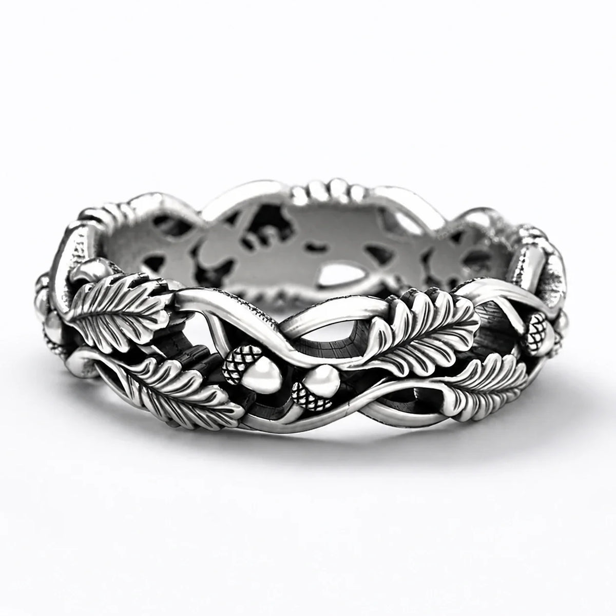 Oakleaf Grove Ring studio product photo