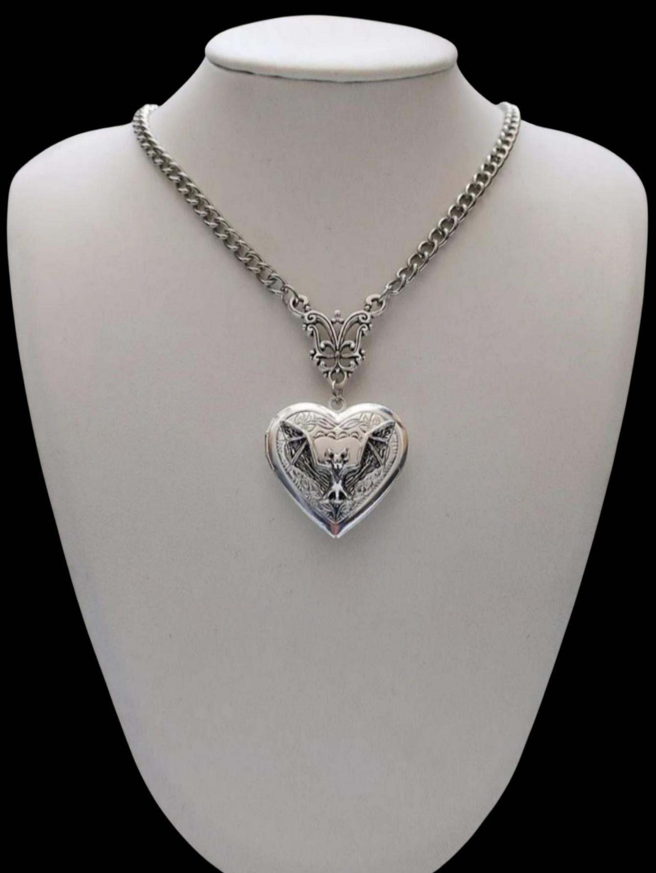 Gothic Vampire Witch’s Heart Locket Necklace