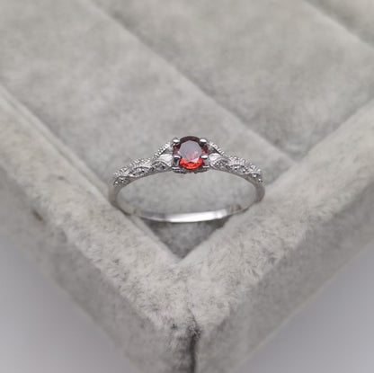 Luminous Amethyst Leaf Ring