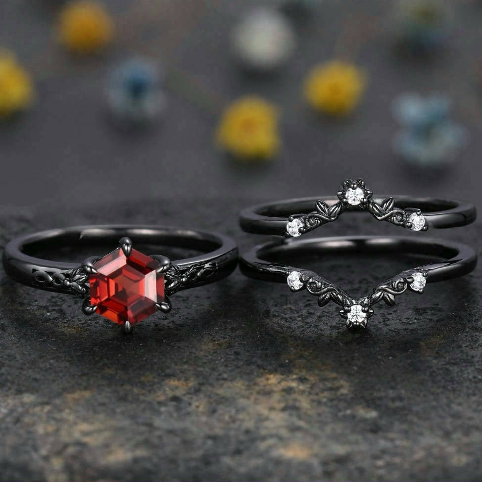 Crimson Covenant Ring Set