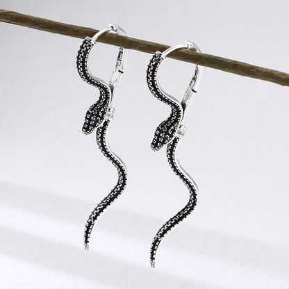 Black Venom Curve Earrings