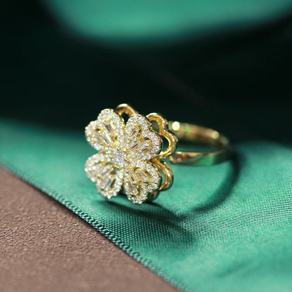 Mystic Fortune Clover Spin Ring