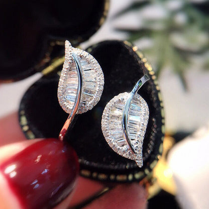 Mystic Twinleaf Crystal Ring