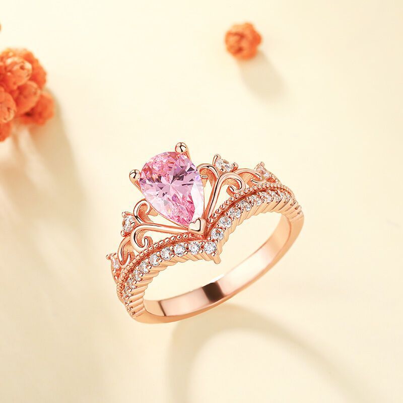 Rose Sovereign Heart Crown Ring