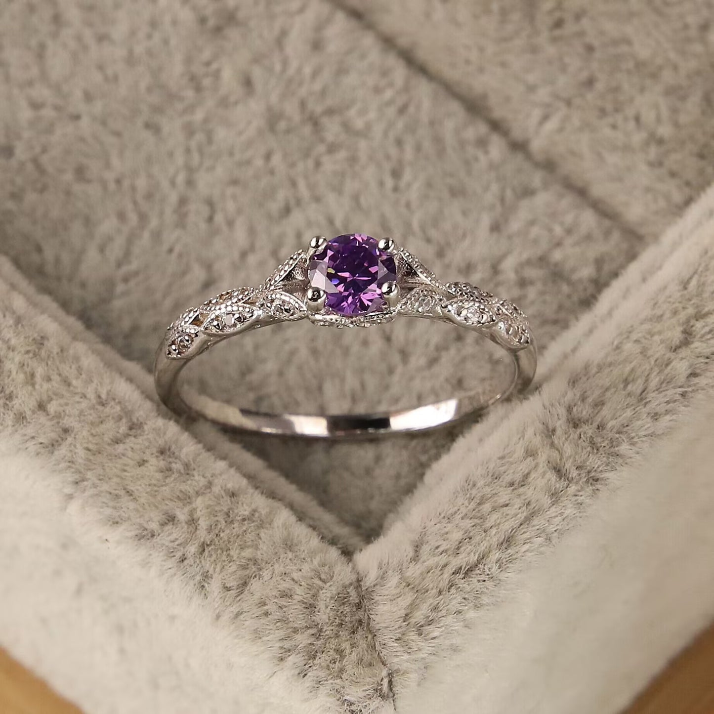 Luminous Amethyst Leaf Ring