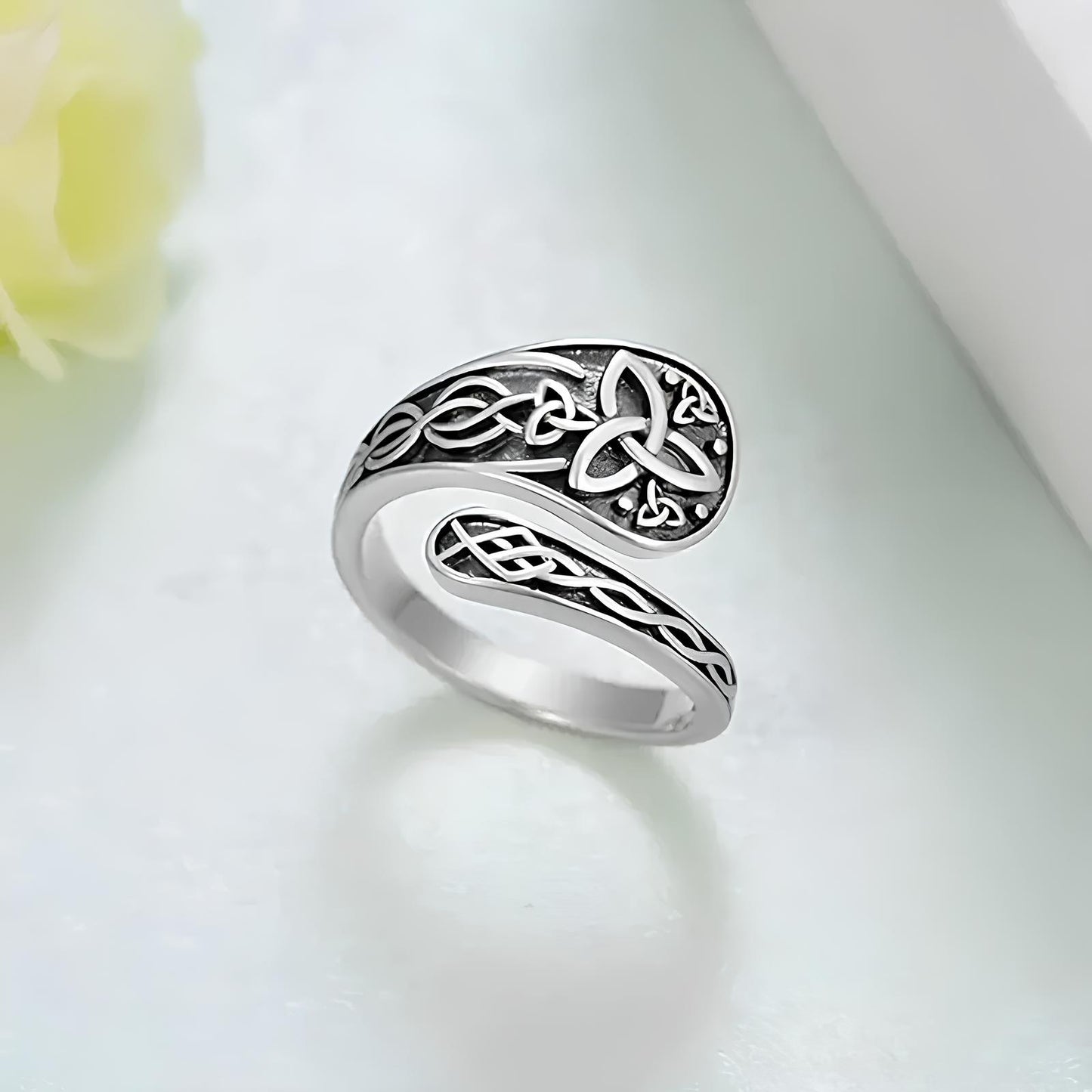 Sacred Triquetra Protection Ring