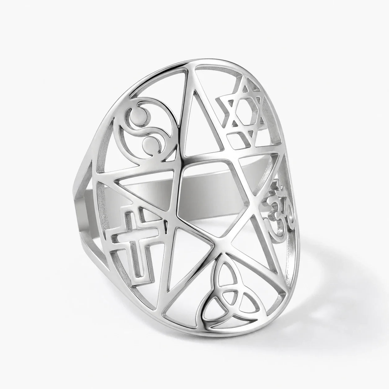 Pentacle Triquetra Power Ring studio product photo