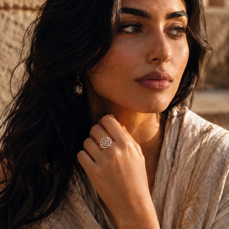 Circle of the Witch’s Knot Ring