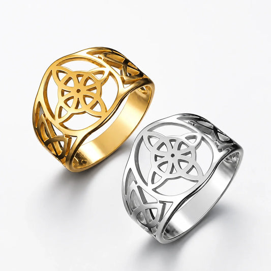 Witches Knot Circle Ring studio product photo